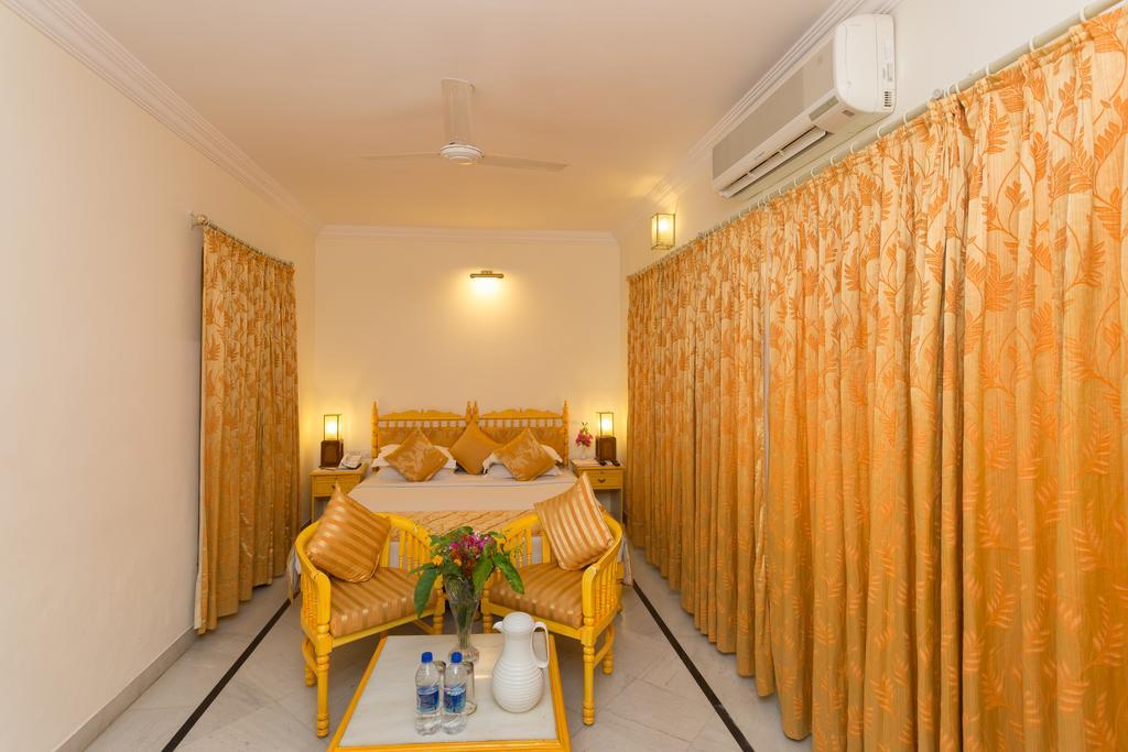 Garden Hotel - Heritage By Hrh Group Of Hotels Udaipur Eksteriør billede