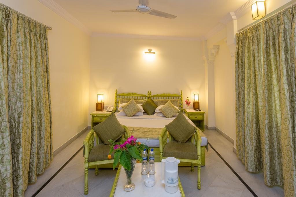 Garden Hotel - Heritage By Hrh Group Of Hotels Udaipur Eksteriør billede