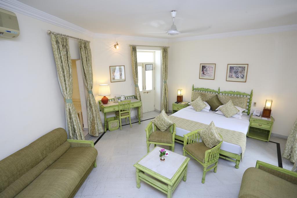 Garden Hotel - Heritage By Hrh Group Of Hotels Udaipur Eksteriør billede