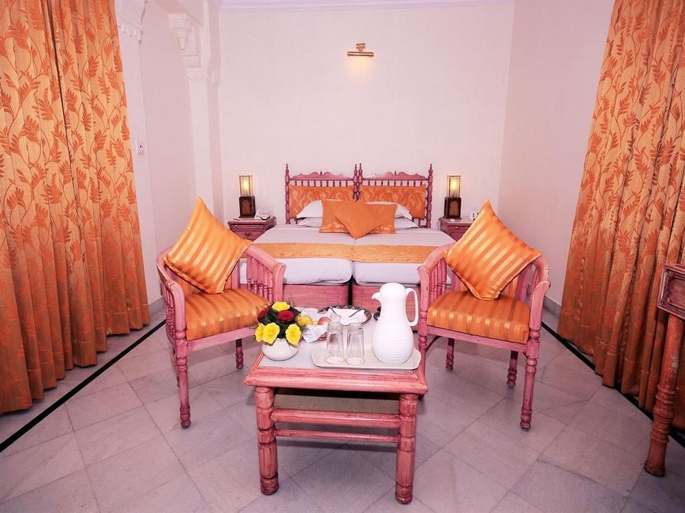Garden Hotel - Heritage By Hrh Group Of Hotels Udaipur Eksteriør billede