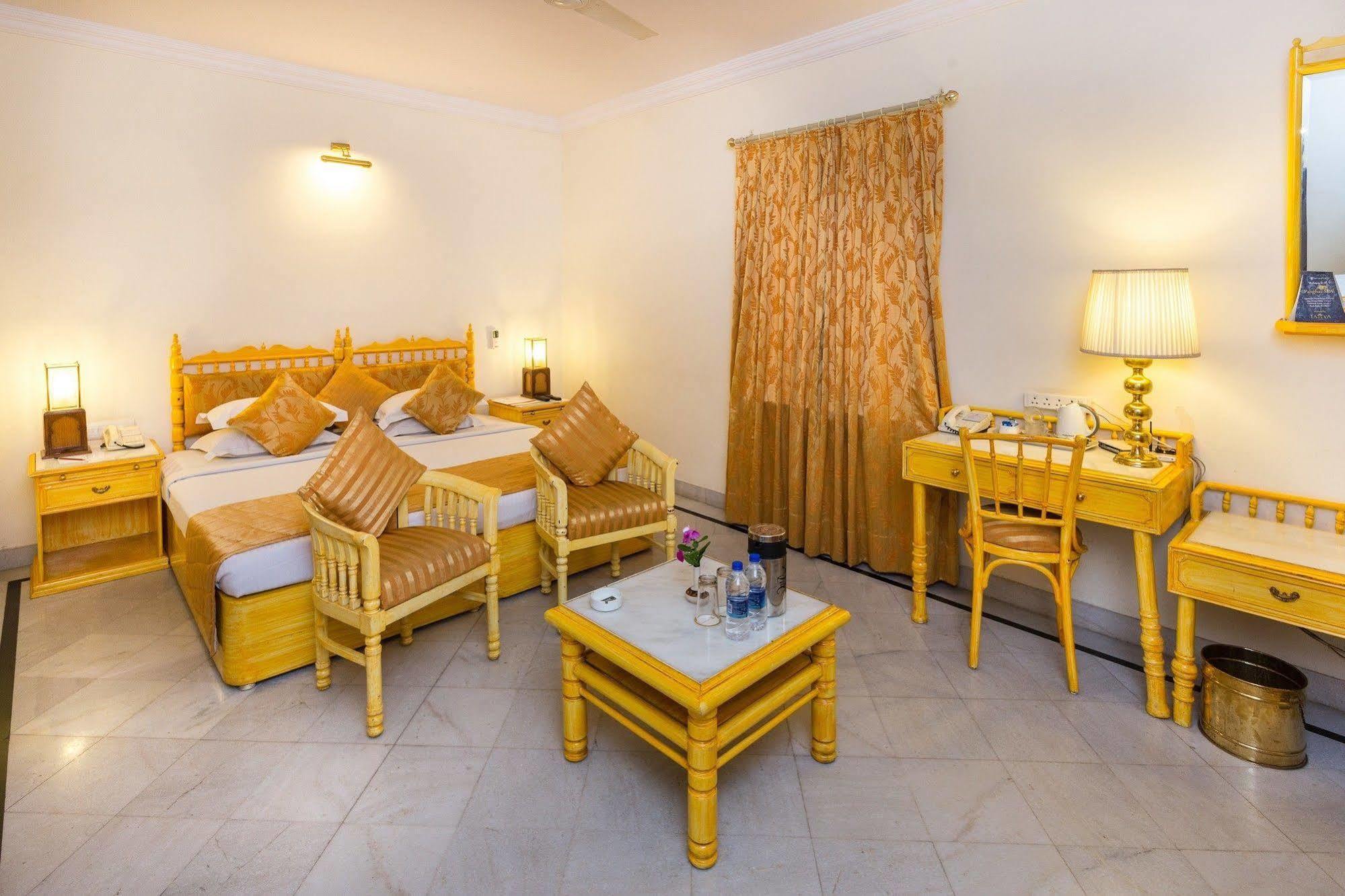 Garden Hotel - Heritage By Hrh Group Of Hotels Udaipur Eksteriør billede